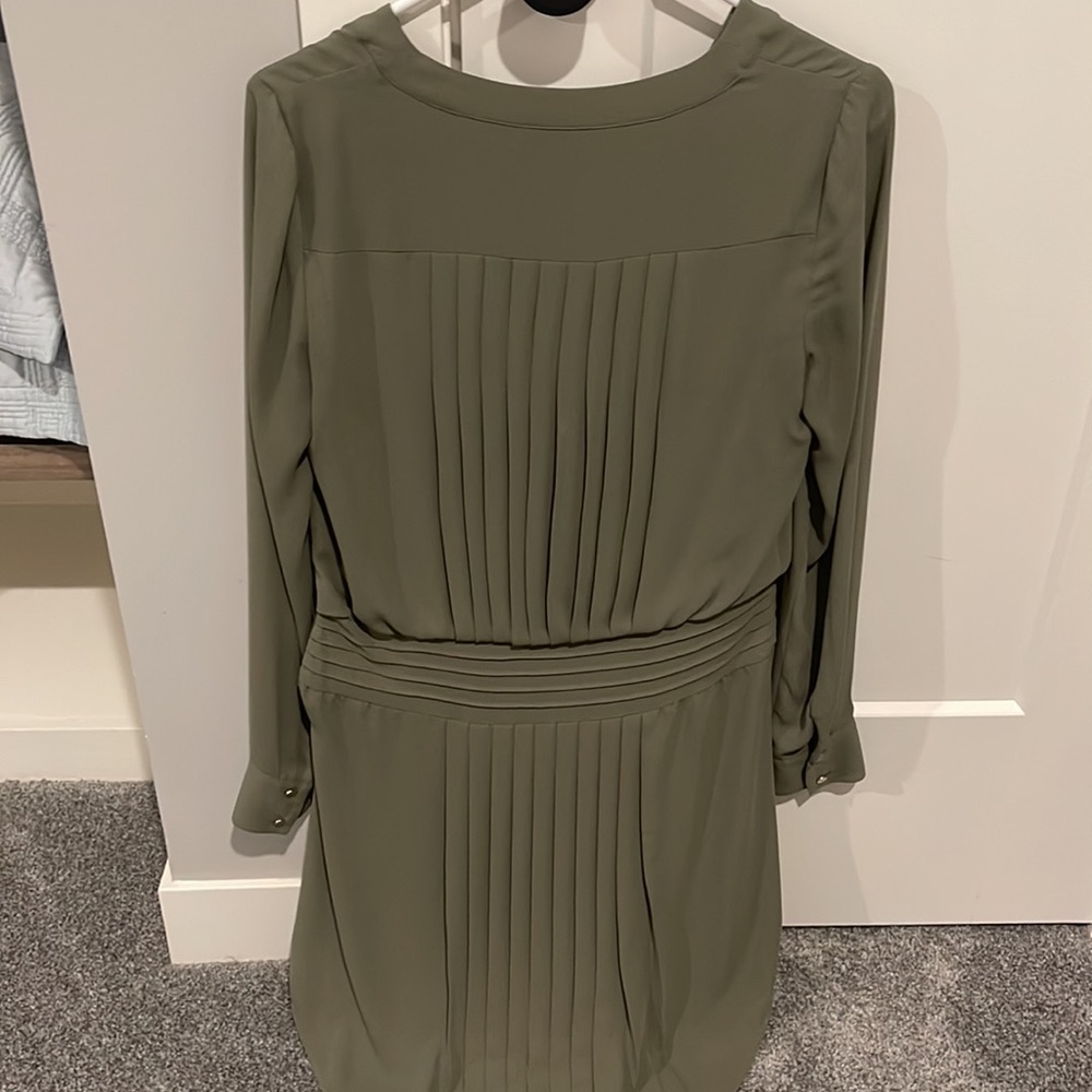 Dress - Picture 4 of 4